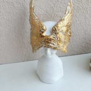 Majestic Golden Wing Grace